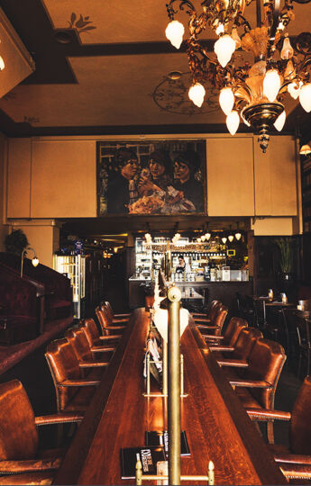 Zaal huren.jpg
